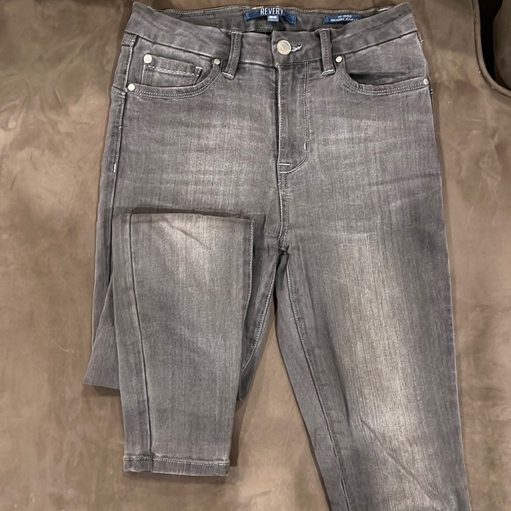 revery gray skinny jeans, size 25
